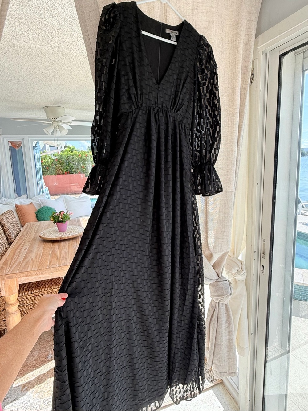 Black Lace Textured Long Sleeve Maxi Dress